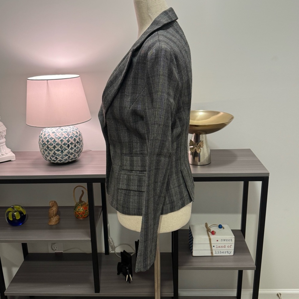 Peacebird Collection Tailored Plaid Wool-Blend Blazer – Size M - Picture 5 of 12